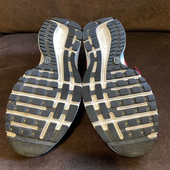 Mint condition Nike Air Zoom Pegasus 30 Red Charcoal Grey 10 US 44 EUR - Picture 5 of 7